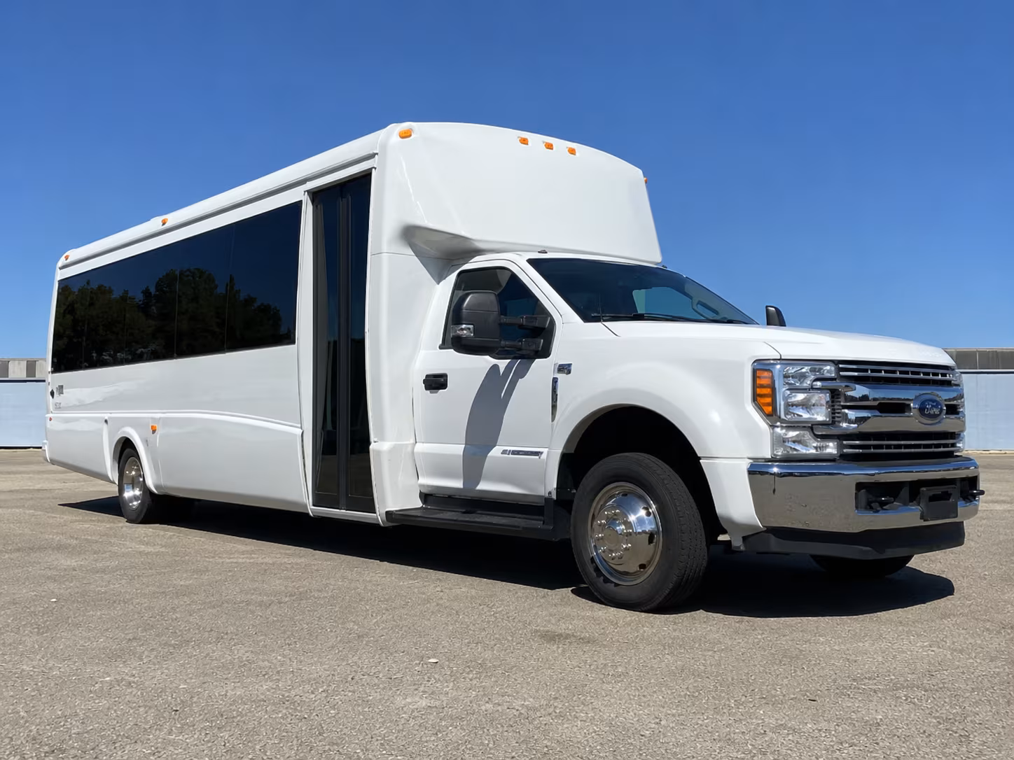 minibuses and charter buses to manhattan museums for westchester school groups